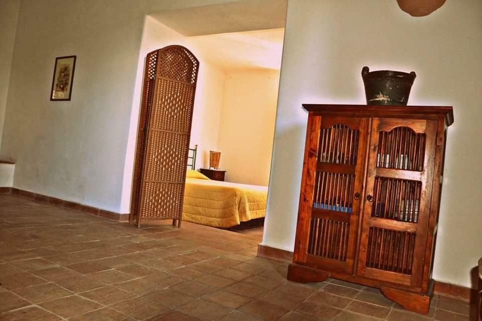 הוילה Tortorici Valle Maira, Agriturismo Nel Parco Dei Nebrodi מראה חיצוני תמונה
