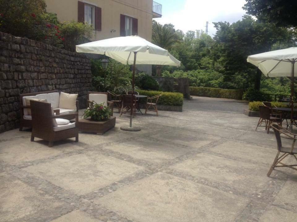 הוילה Tortorici Valle Maira, Agriturismo Nel Parco Dei Nebrodi מראה חיצוני תמונה